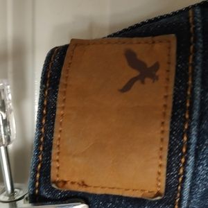 New With Tags American Eagle Women Artist 8 long Stretch, low rise jeans